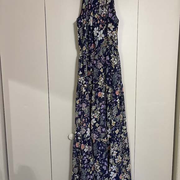 Dress - Picture 1 of 1